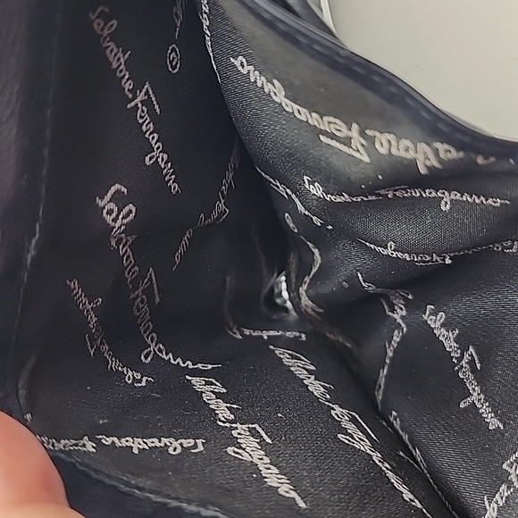 Salvatore Farrigamo Black Designer Embossed Leather Bag With COA - Picture 11 of 15